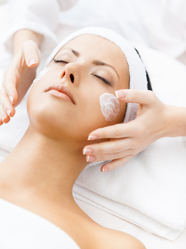 How does antiaging facials work? eyecatchers unisex salon